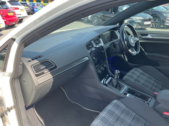 2025 Volkswagen Golf