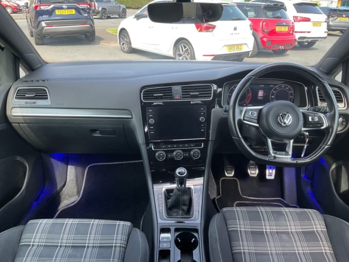 2025 Volkswagen Golf