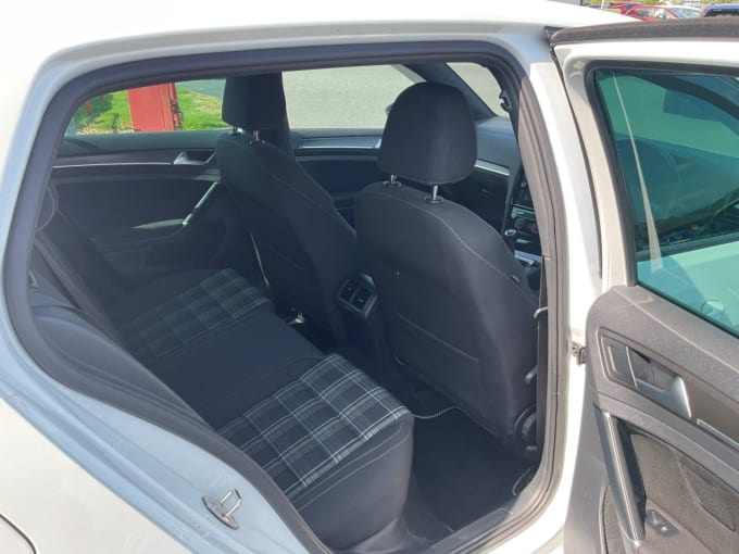 2025 Volkswagen Golf