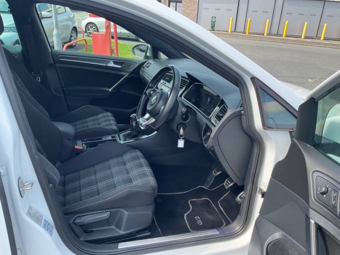 2025 Volkswagen Golf