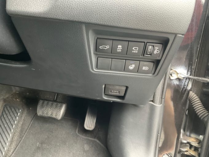 2025 Toyota Yaris Cross