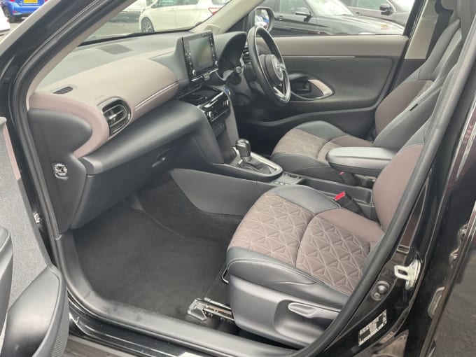 2025 Toyota Yaris Cross