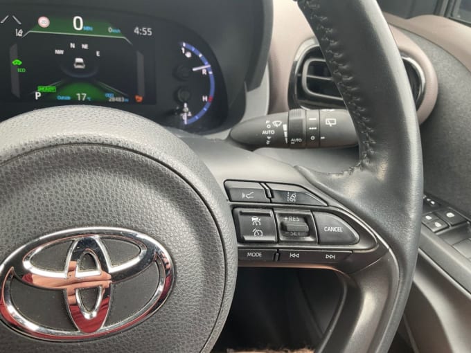 2025 Toyota Yaris Cross