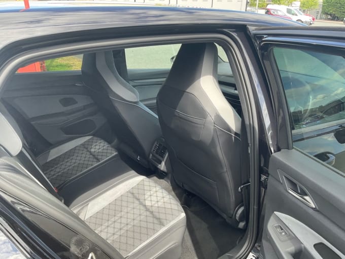 2025 Volkswagen Golf