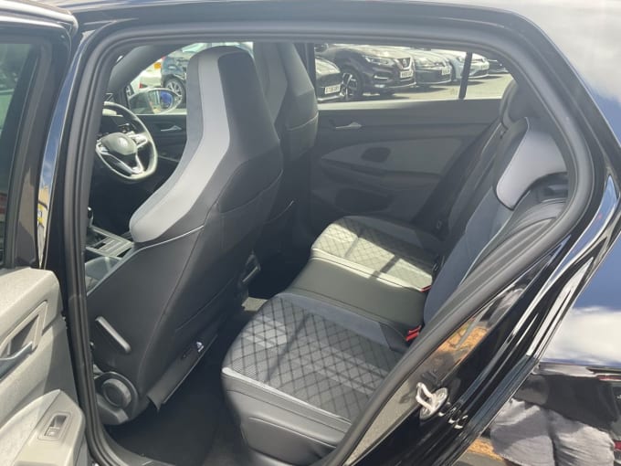 2025 Volkswagen Golf