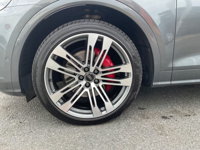 2025 Audi Sq5