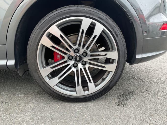 2025 Audi Sq5