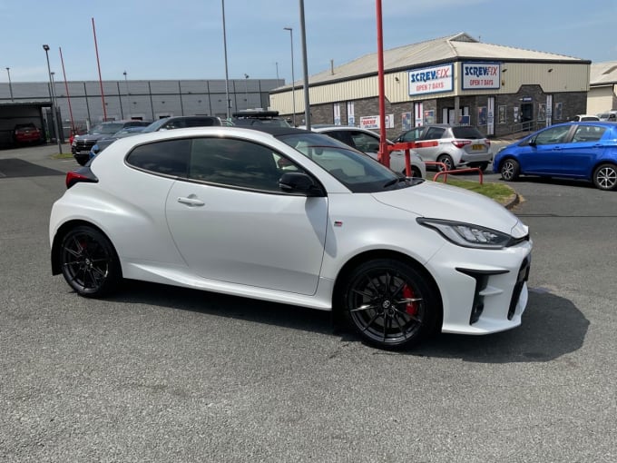 2025 Toyota Yaris