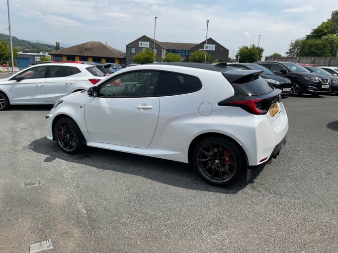 2025 Toyota Yaris