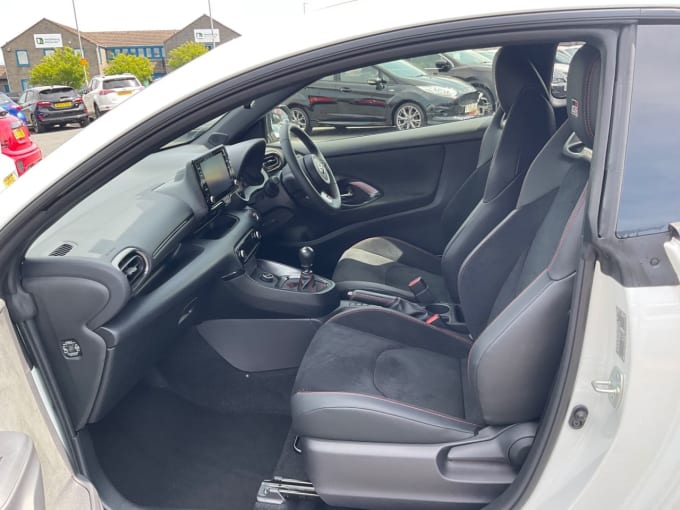 2025 Toyota Yaris