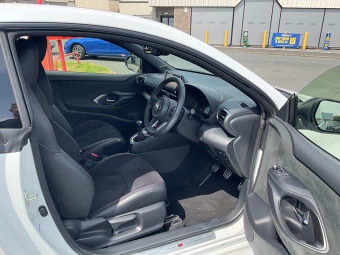 2025 Toyota Yaris