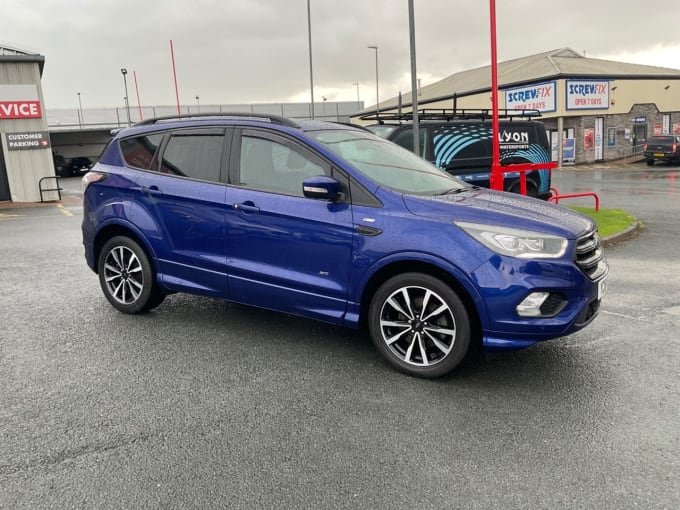2025 Ford Kuga