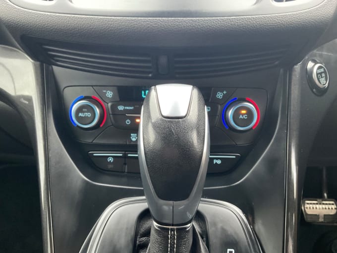 2025 Ford Kuga