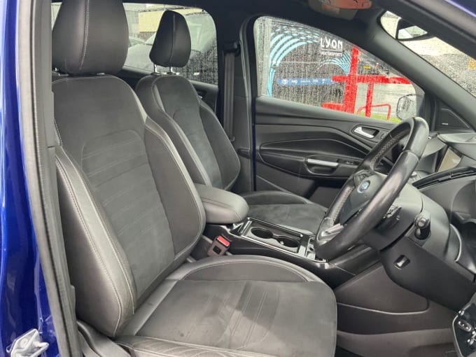 2025 Ford Kuga