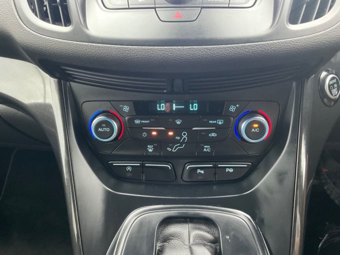 2025 Ford Kuga