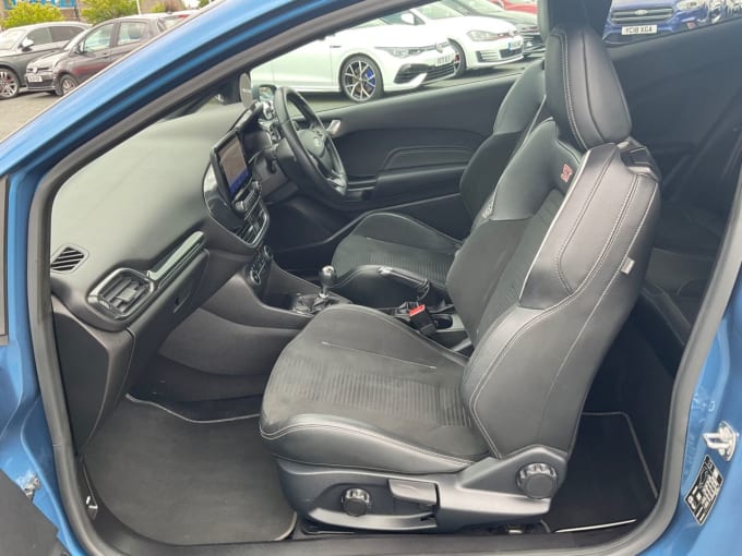 2025 Ford Fiesta