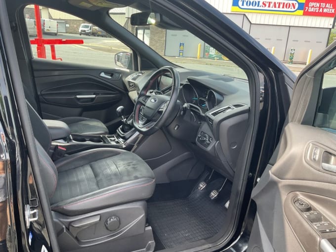 2025 Ford Kuga