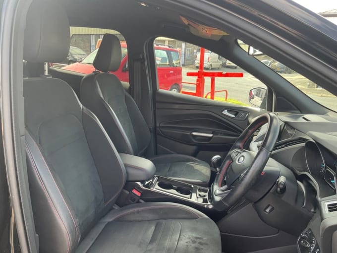 2025 Ford Kuga