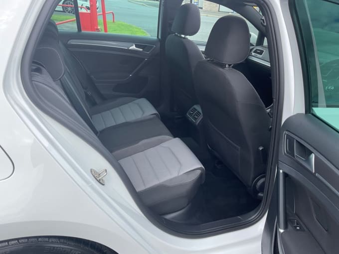 2016 Volkswagen Golf