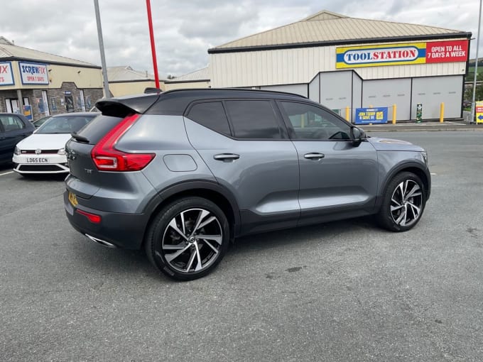 2025 Volvo Xc40