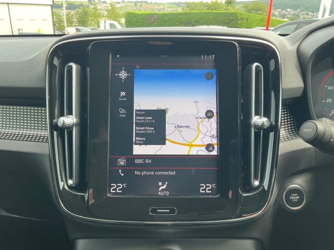 2025 Volvo Xc40