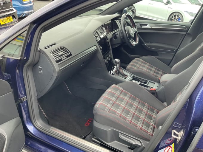 2025 Volkswagen Golf