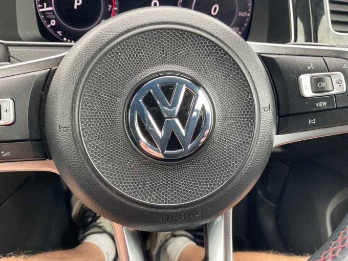 2025 Volkswagen Golf
