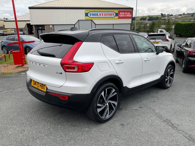 2025 Volvo Xc40