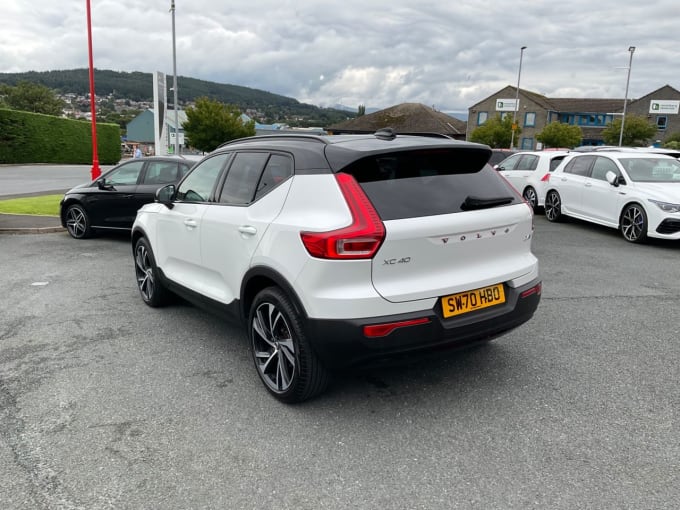 2025 Volvo Xc40