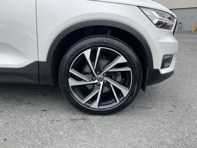 2025 Volvo Xc40