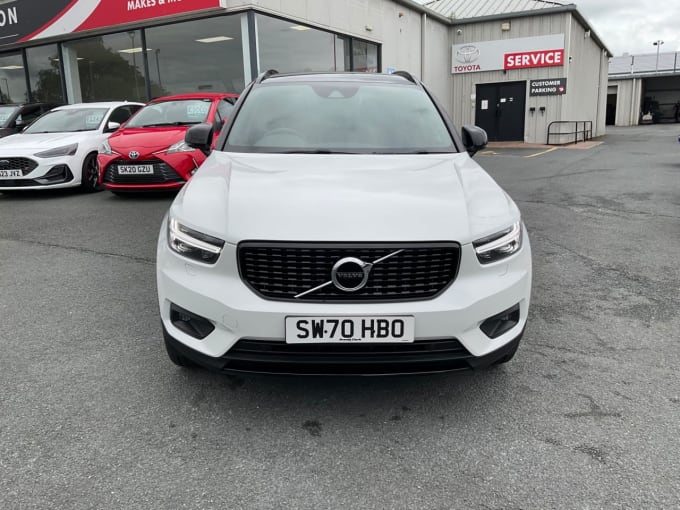 2025 Volvo Xc40