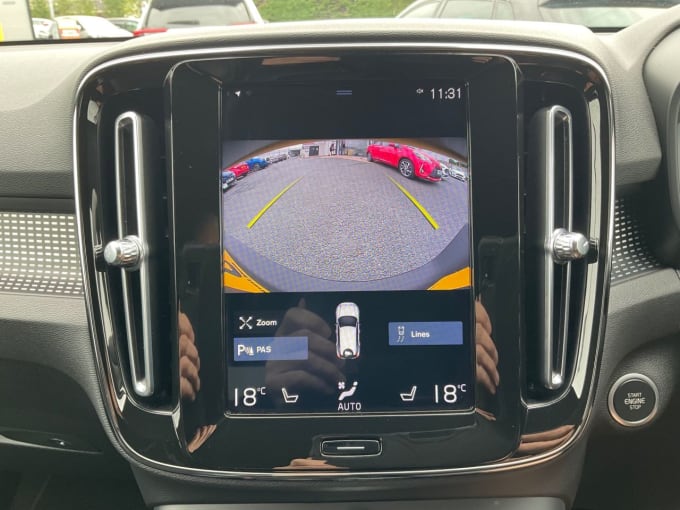 2025 Volvo Xc40