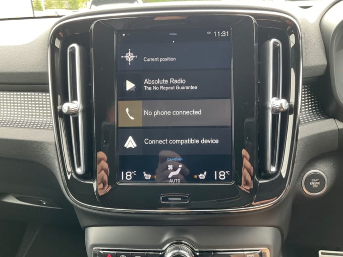 2025 Volvo Xc40