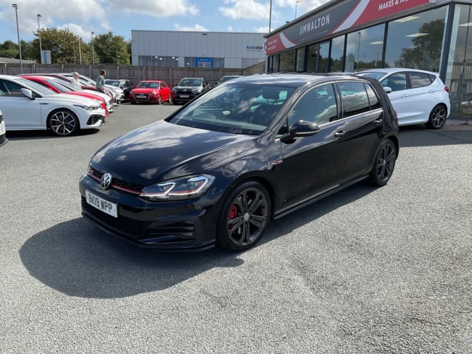 2025 Volkswagen Golf