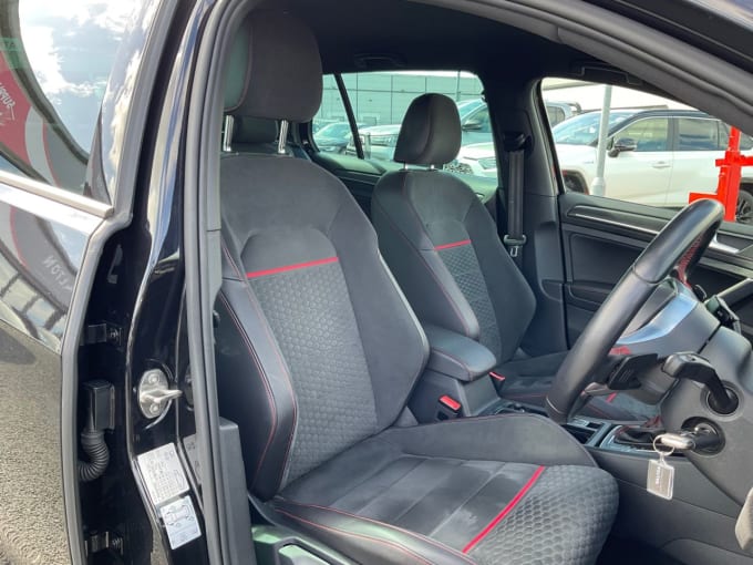 2025 Volkswagen Golf