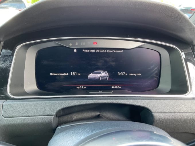 2025 Volkswagen Golf