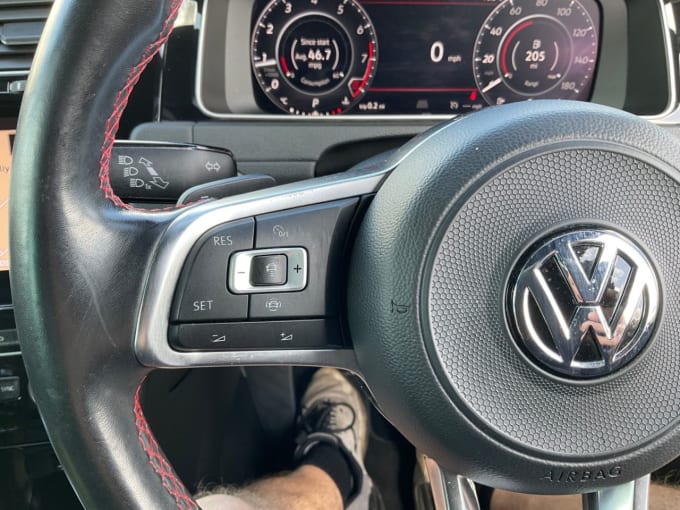 2025 Volkswagen Golf