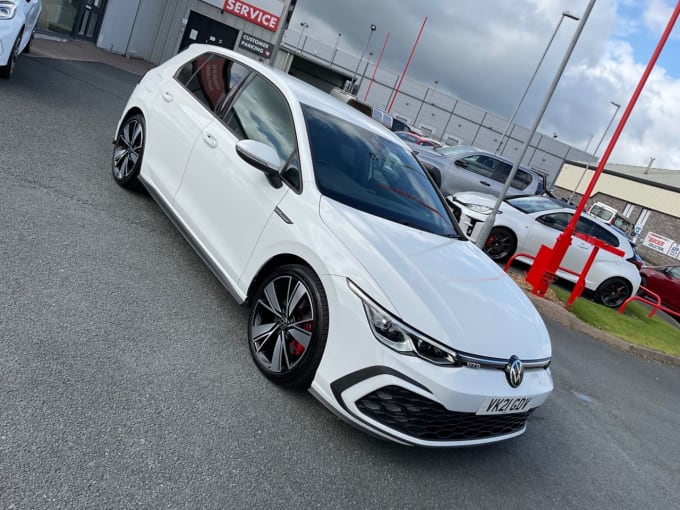 2025 Volkswagen Golf