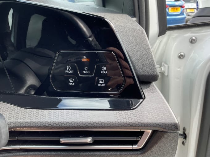2025 Volkswagen Golf