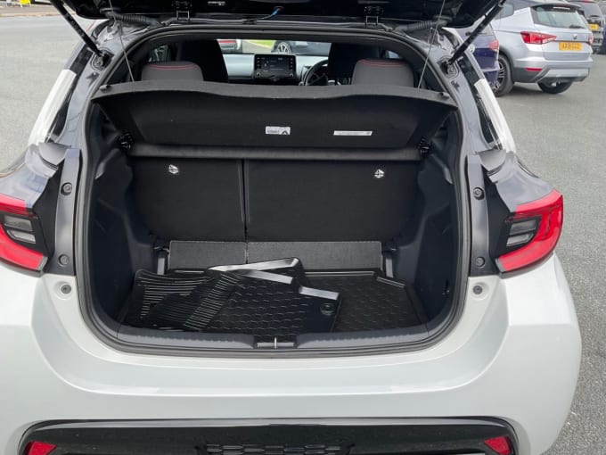 2025 Toyota Yaris