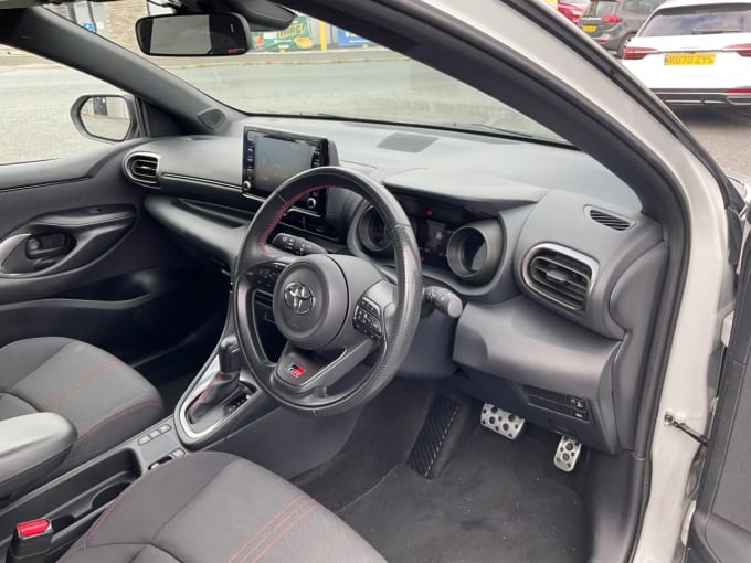 2025 Toyota Yaris