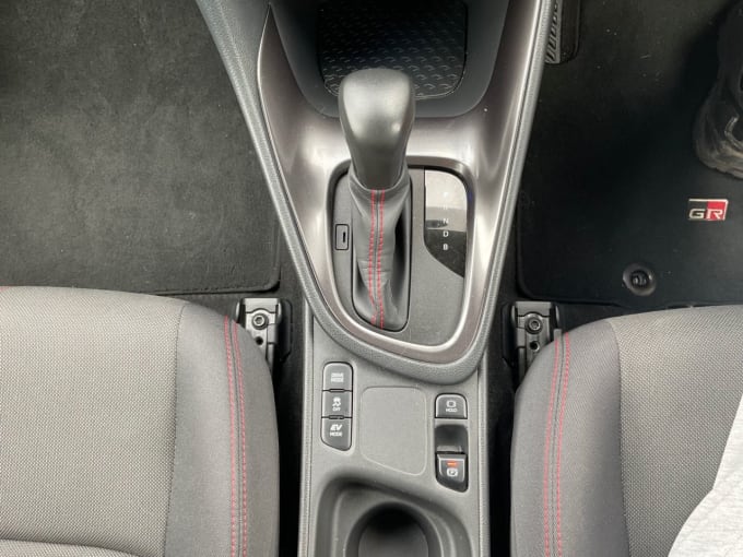 2025 Toyota Yaris