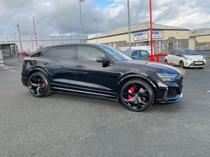 2025 Audi Rsq8