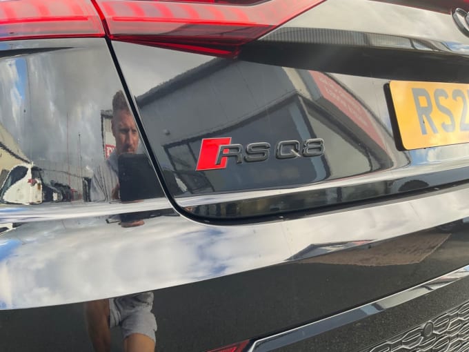 2025 Audi Rsq8