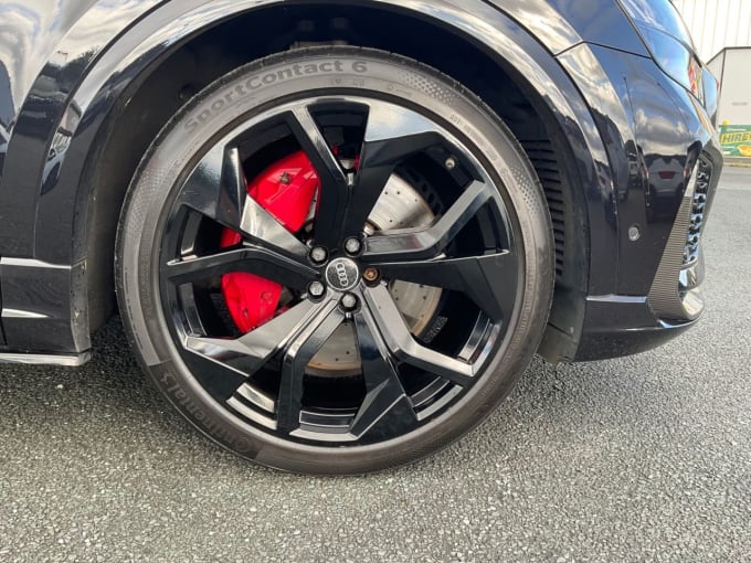 2025 Audi Rsq8
