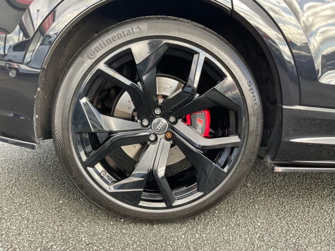 2025 Audi Rsq8