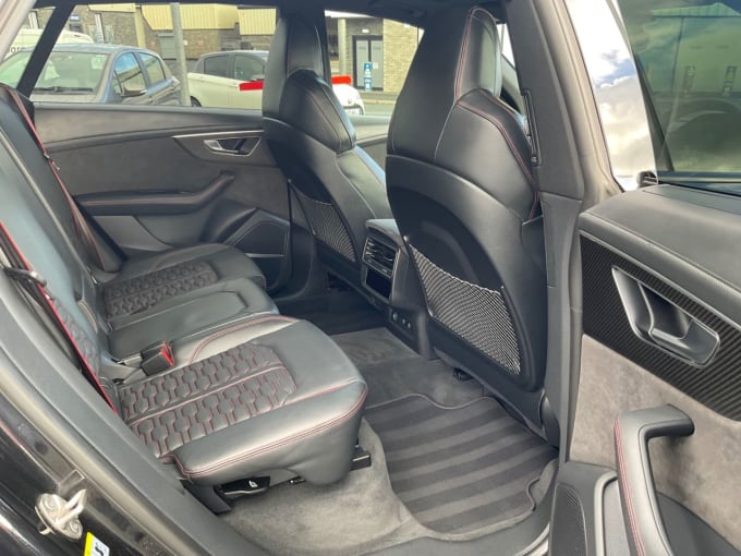2025 Audi Rsq8