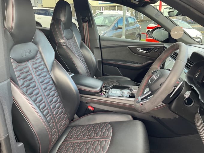 2025 Audi Rsq8