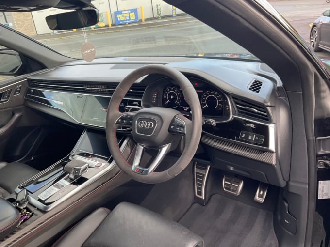 2025 Audi Rsq8