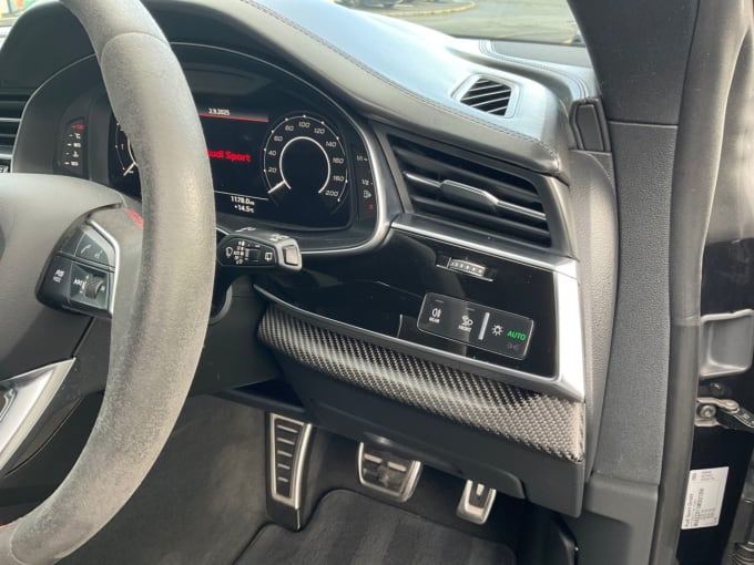 2025 Audi Rsq8